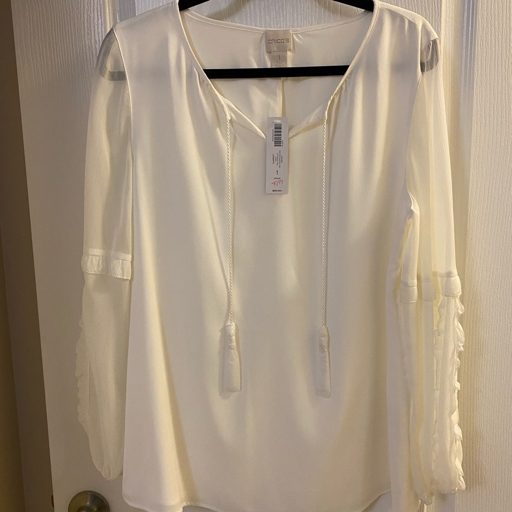Chico’s Blouse, NWT, Ecru color, v-neck Size 1